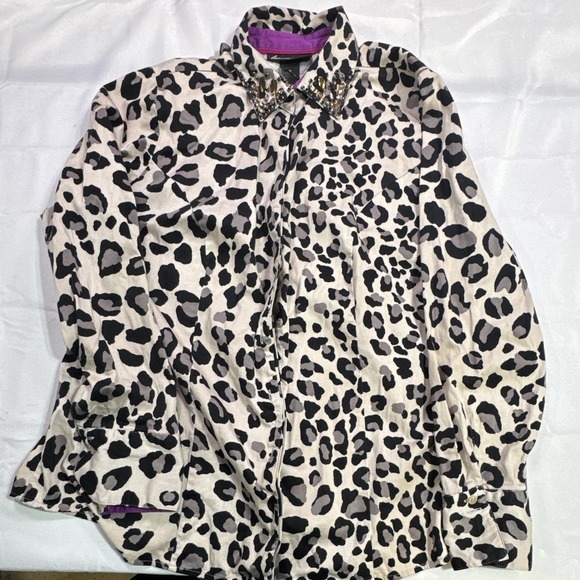 Lane Bryant Tops - Lane Bryant Leopard Print Button Front Shirt Jeweled Collar Women's Size 18